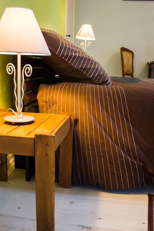 Pouilly-sous-Charlieu Aux Ronzieres B&B 객실 사진